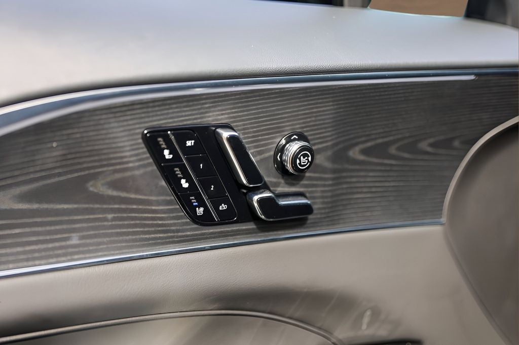 2025 Cadillac LYRIQ Luxury