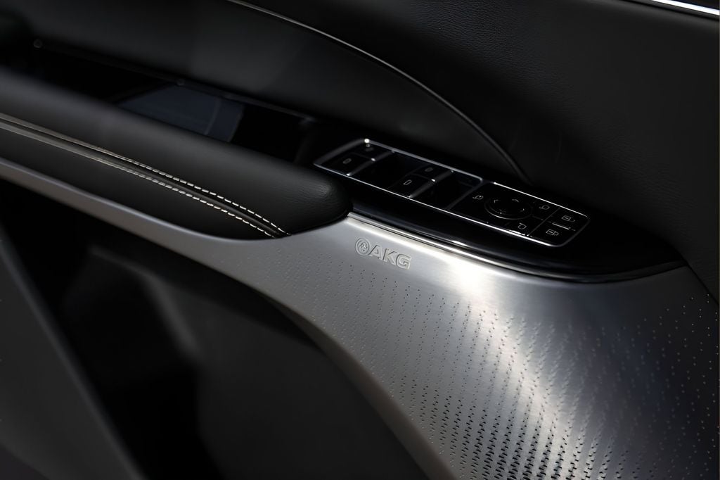 2025 Cadillac LYRIQ Luxury