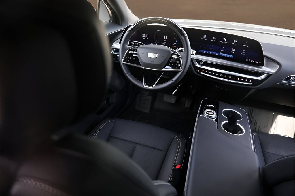 2025 Cadillac LYRIQ Luxury