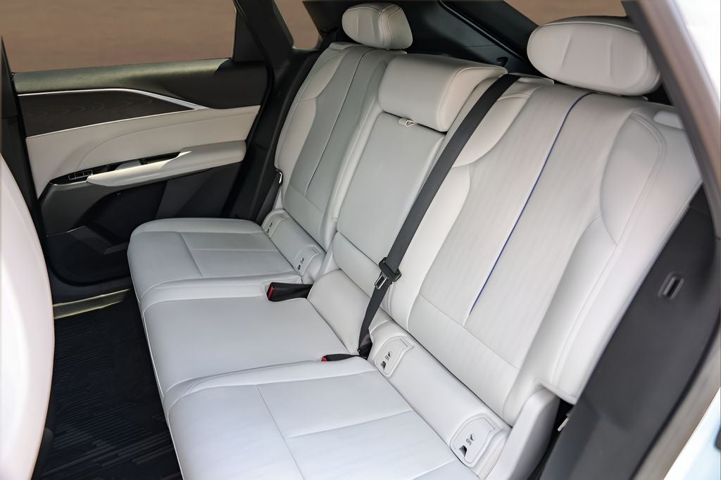 2024 Cadillac LYRIQ Sport