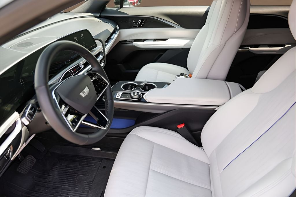 2024 Cadillac LYRIQ Sport