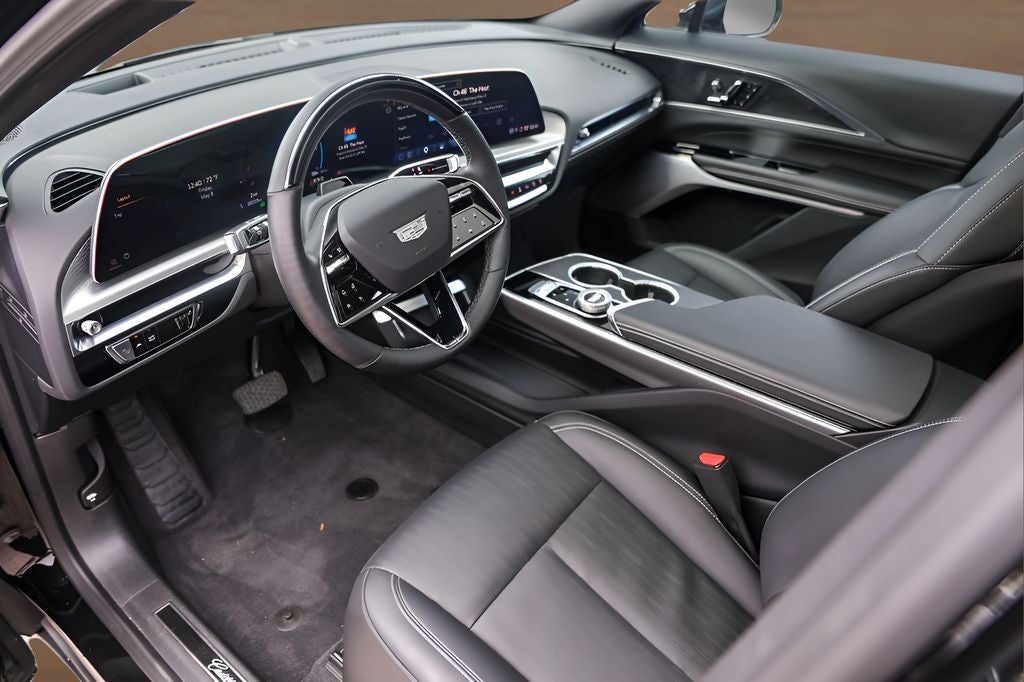 2025 Cadillac LYRIQ Luxury