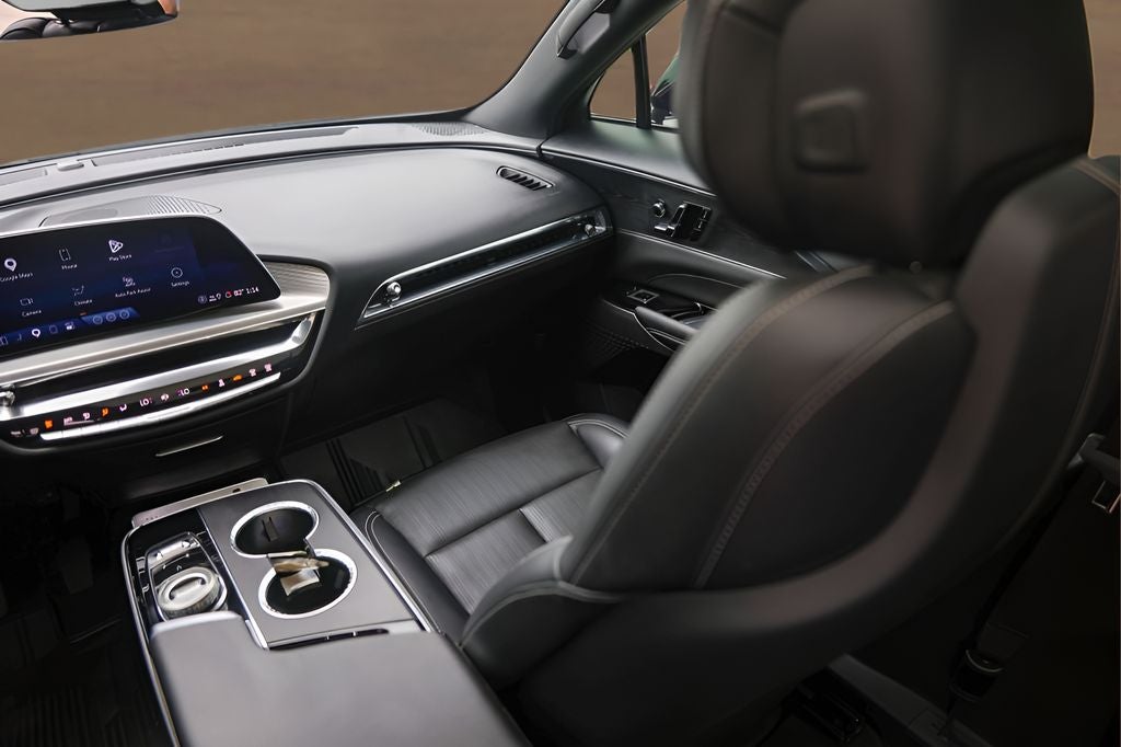 2024 Cadillac LYRIQ Sport