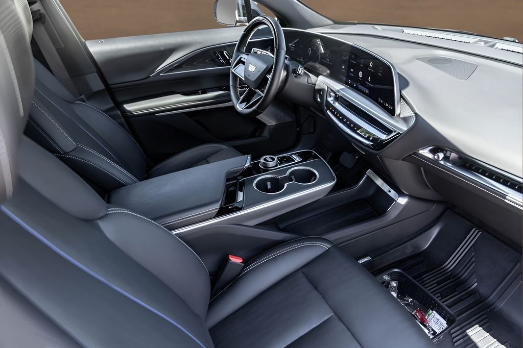 2025 Cadillac LYRIQ Luxury