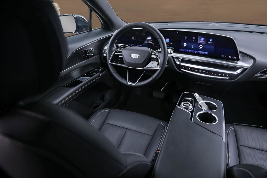 2024 Cadillac LYRIQ Sport