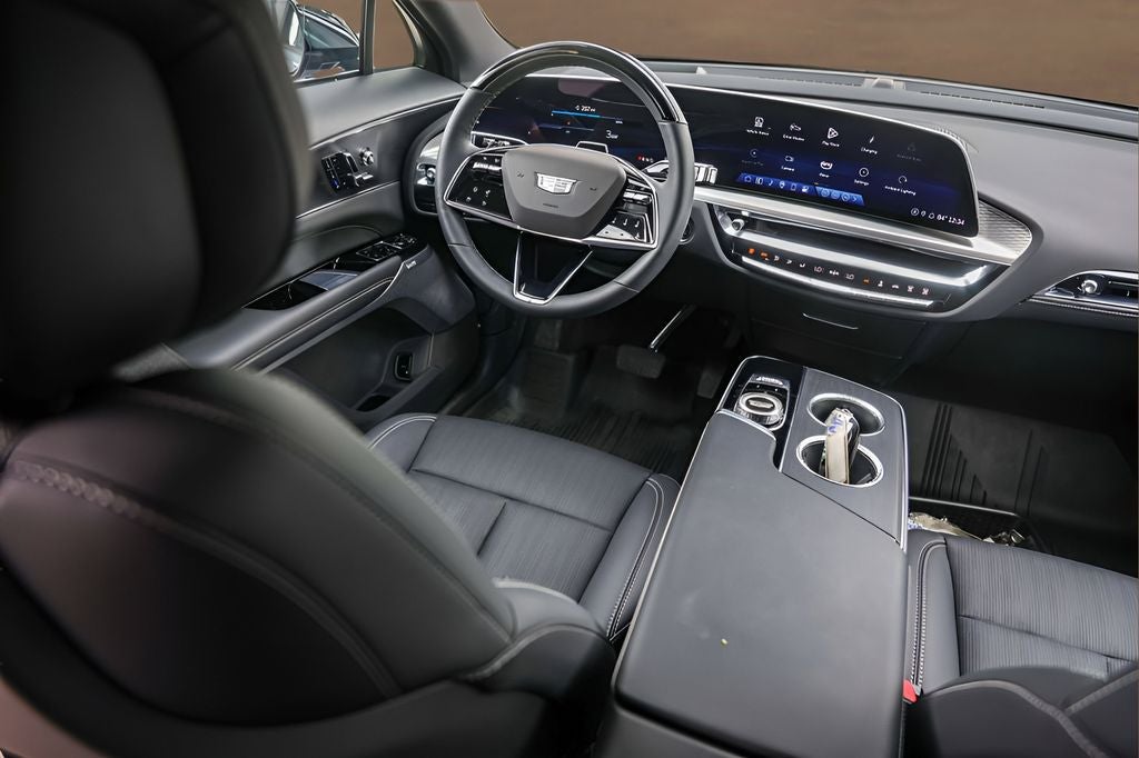 2025 Cadillac LYRIQ Luxury