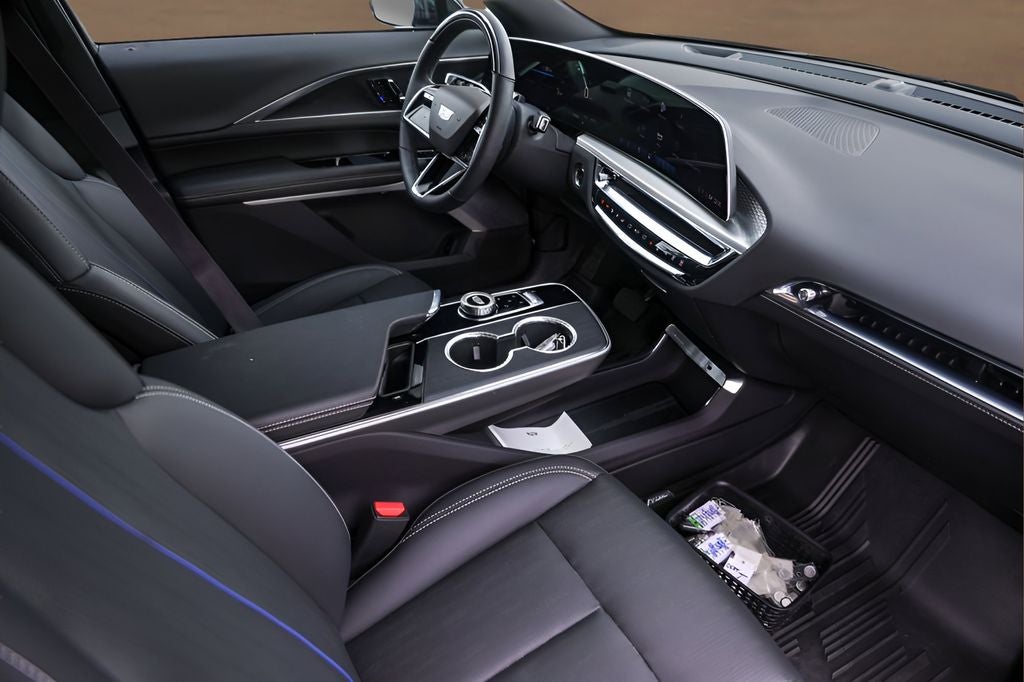 2025 Cadillac LYRIQ Luxury