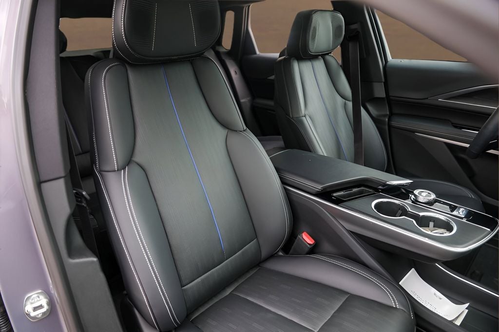 2025 Cadillac LYRIQ Luxury