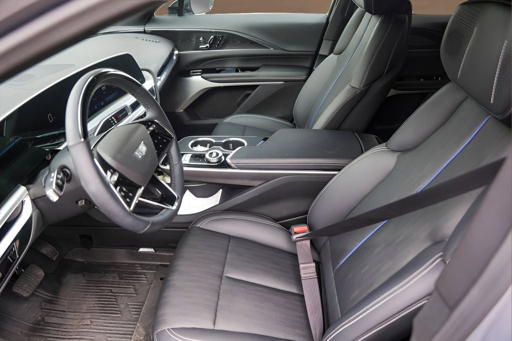 2025 Cadillac LYRIQ Luxury