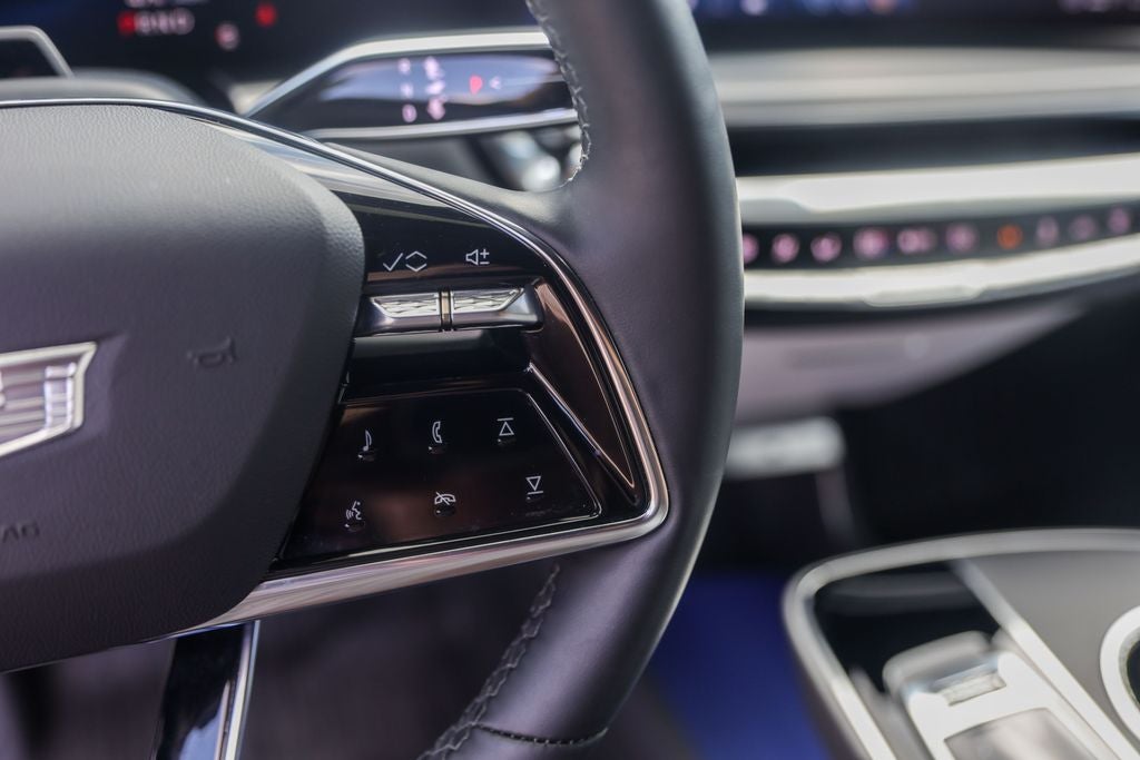 2025 Cadillac LYRIQ Sport