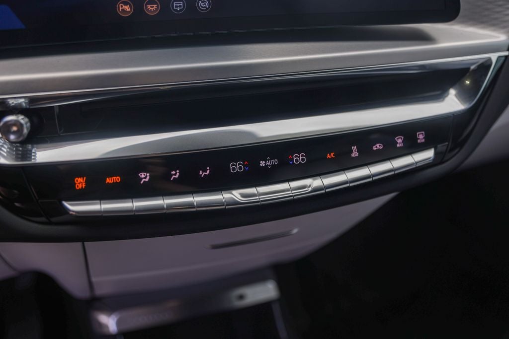 2025 Cadillac LYRIQ Sport