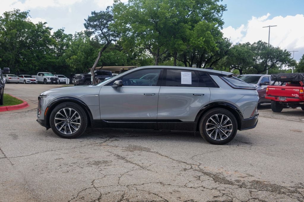 2025 Cadillac LYRIQ Sport