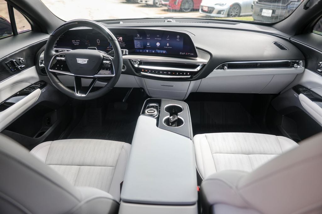 2025 Cadillac LYRIQ Sport