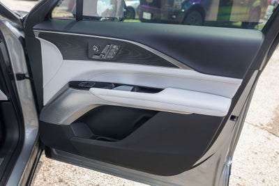 2025 Cadillac LYRIQ Sport