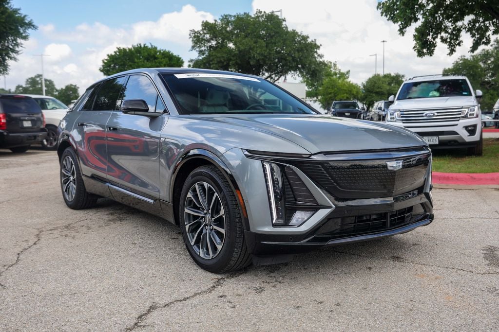 2025 Cadillac LYRIQ Sport