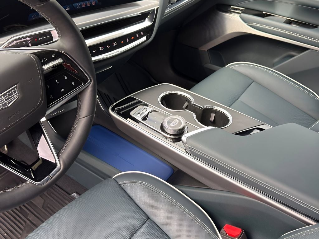 2025 Cadillac LYRIQ Sport