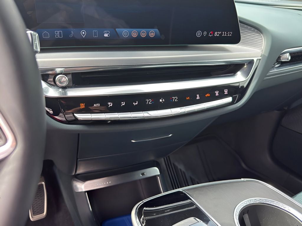 2025 Cadillac LYRIQ Sport