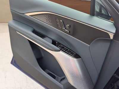 2025 Cadillac LYRIQ Sport