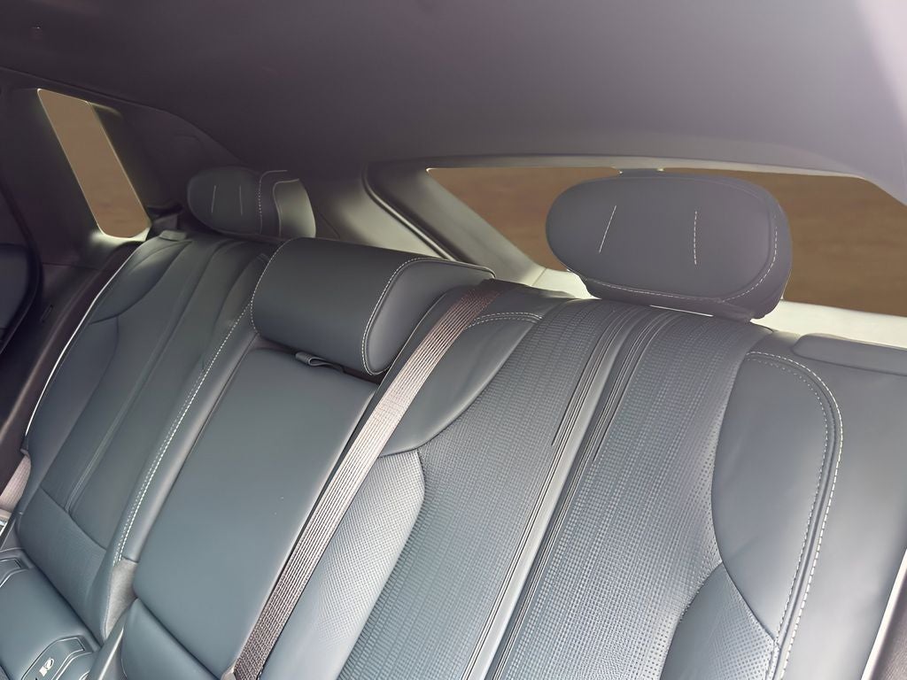 2025 Cadillac LYRIQ Sport