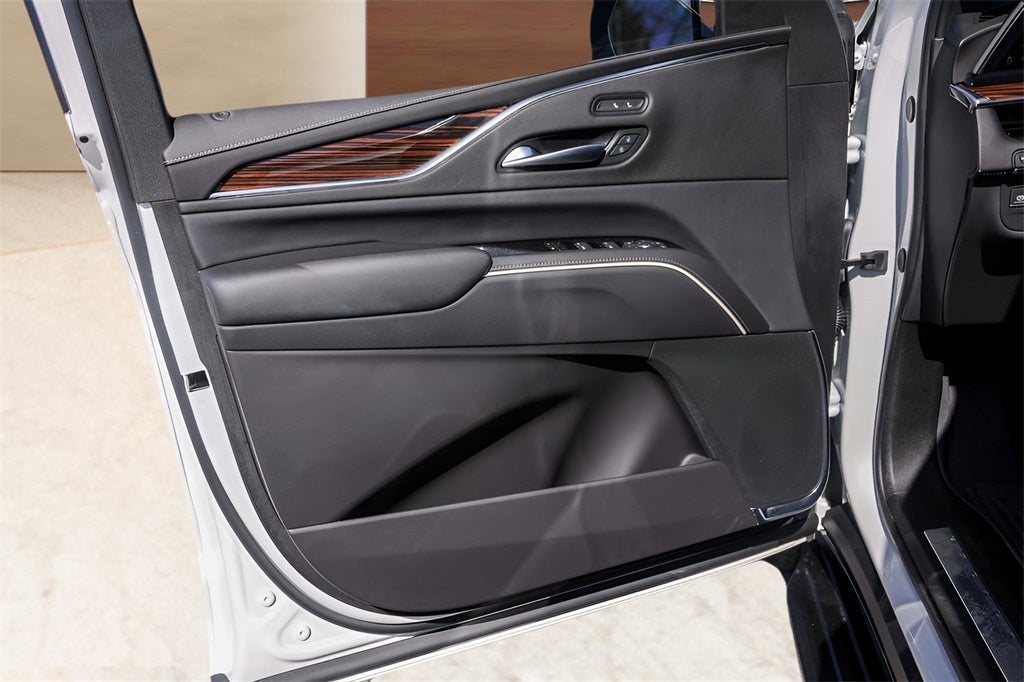 2024 Cadillac Escalade Luxury