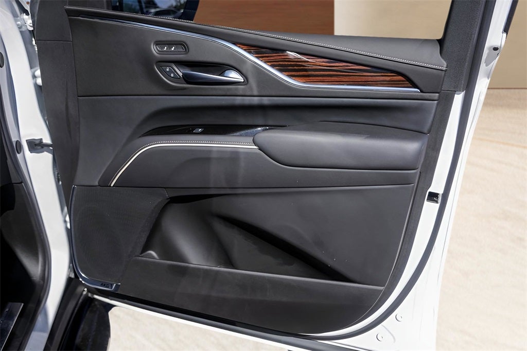 2024 Cadillac Escalade Luxury