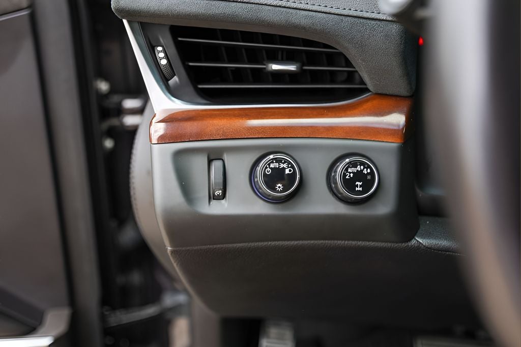 2018 Cadillac Escalade Luxury