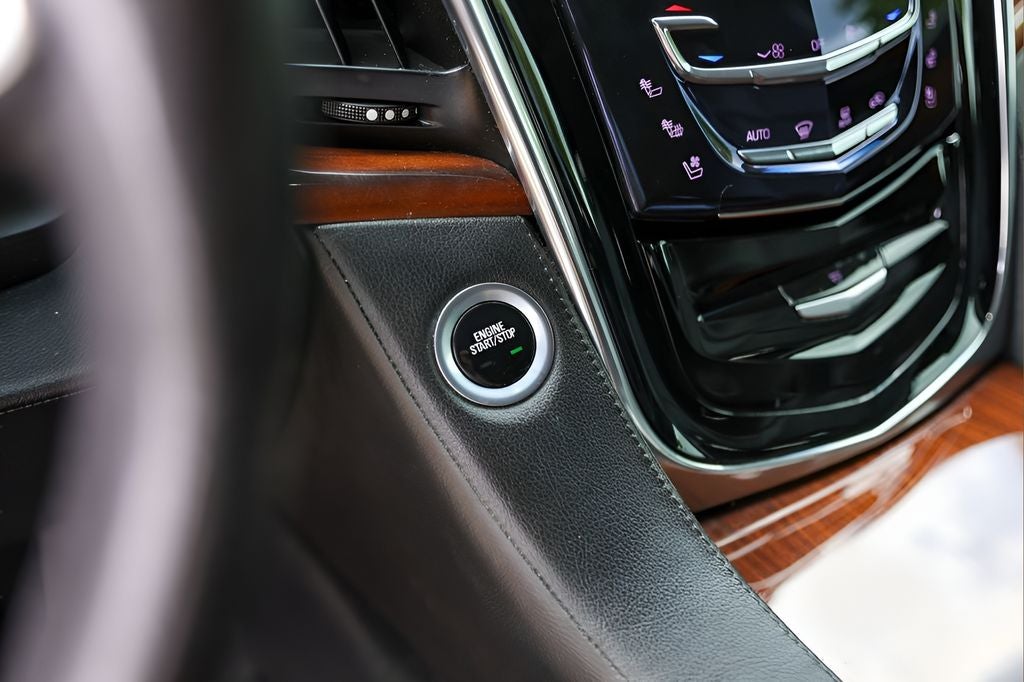 2018 Cadillac Escalade Luxury