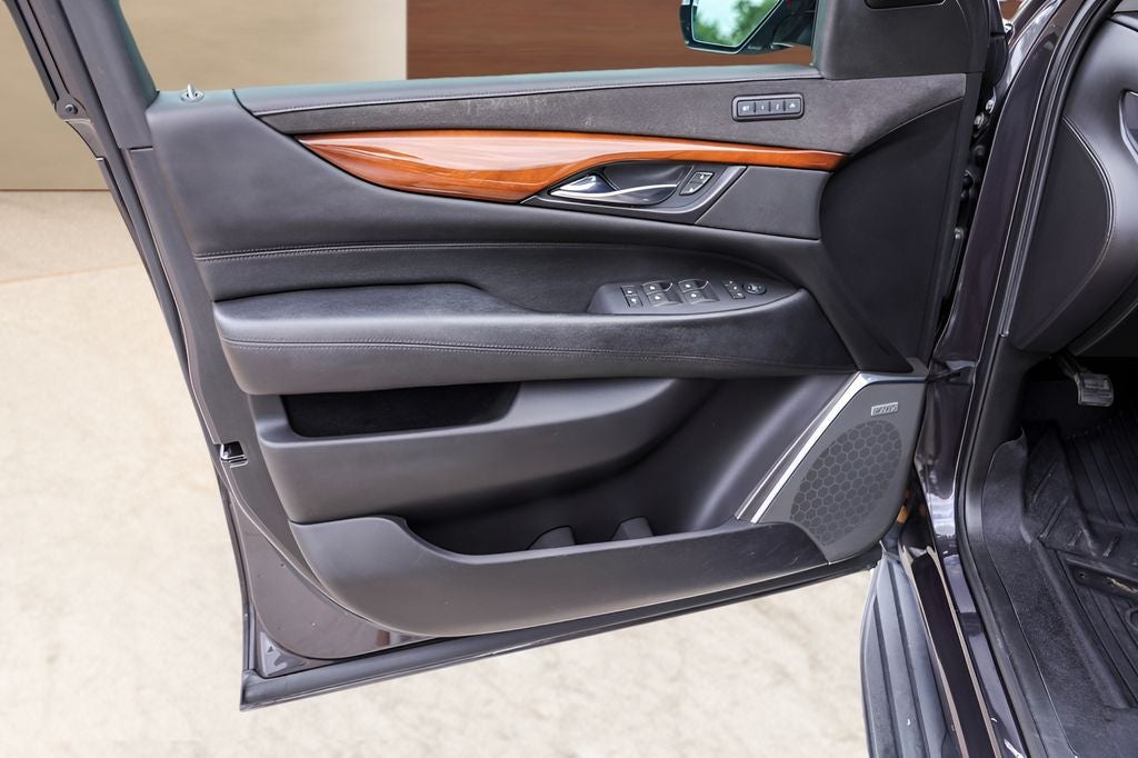 2018 Cadillac Escalade Luxury