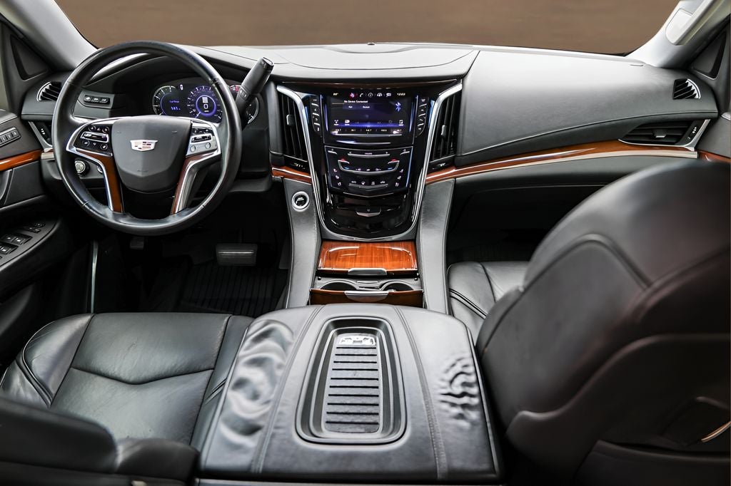 2018 Cadillac Escalade Luxury