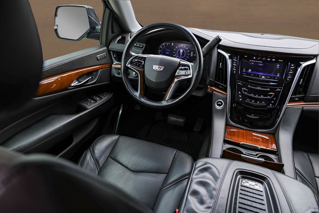 2018 Cadillac Escalade Luxury