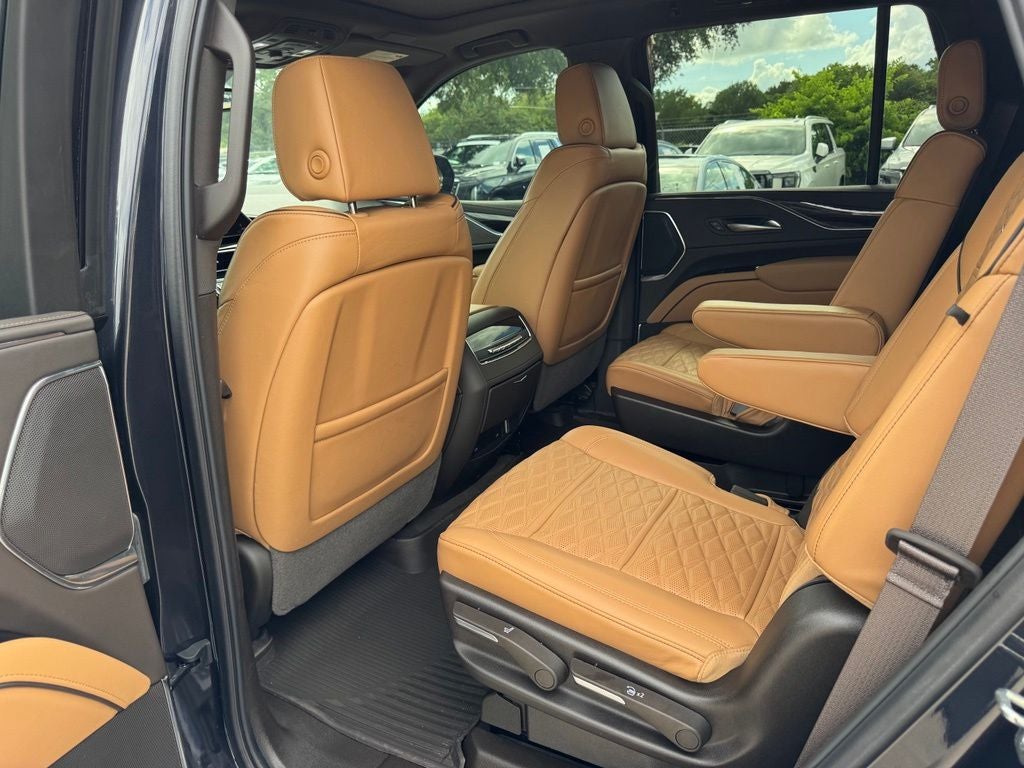 2024 Cadillac Escalade Sport