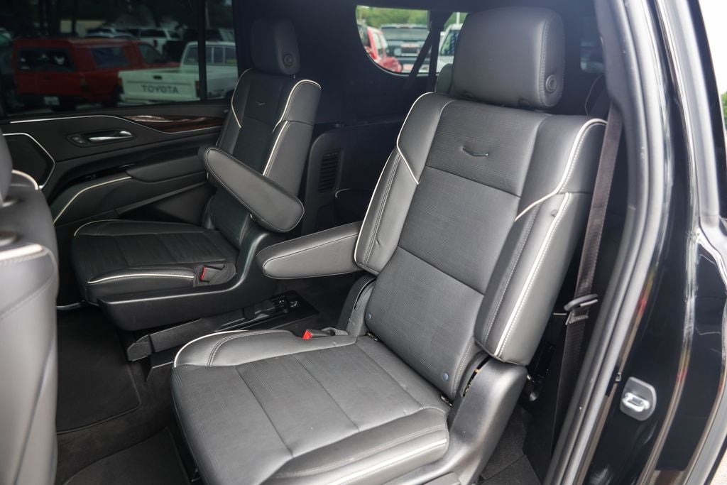 2022 Cadillac Escalade ESV Premium