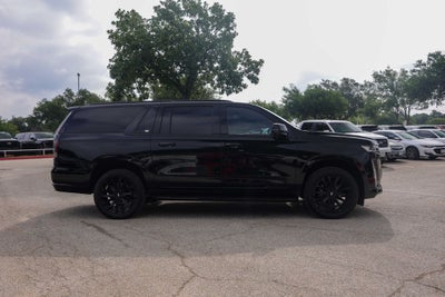 2022 Cadillac Escalade ESV Premium