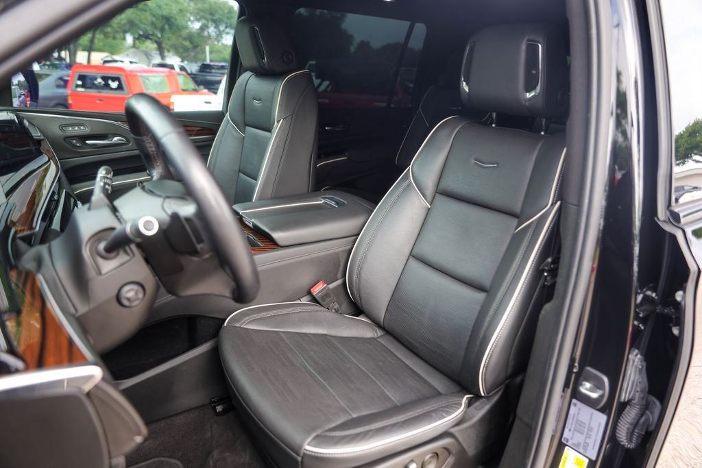 2022 Cadillac Escalade ESV Premium