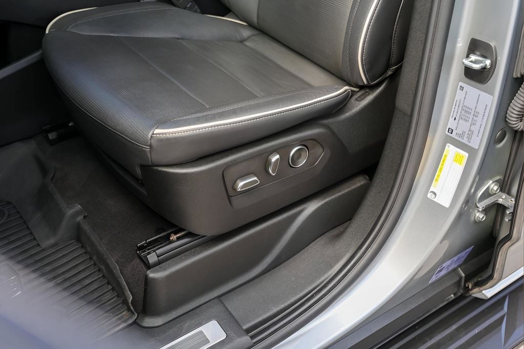 2024 Cadillac Escalade ESV Premium