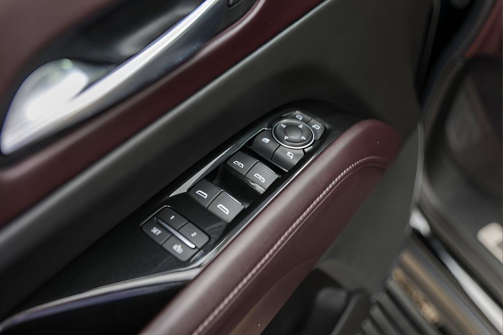 2023 Cadillac Escalade ESV Sport Platinum