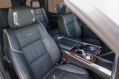 2025 Cadillac Escalade Sport Platinum