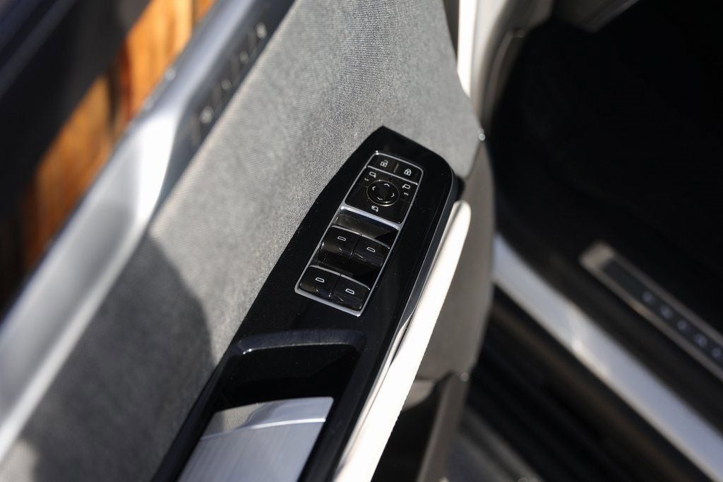 2025 Cadillac Escalade ESV Premium Luxury Platinum