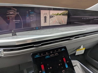 2025 Cadillac ESCALADE IQ Sport 1