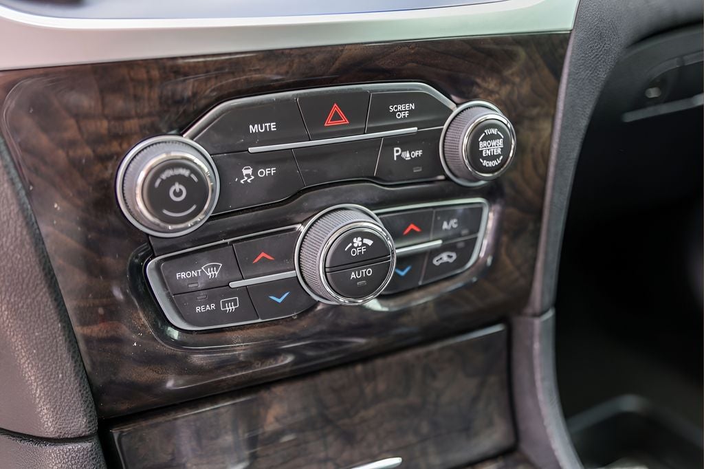 2022 Chrysler 300 Touring
