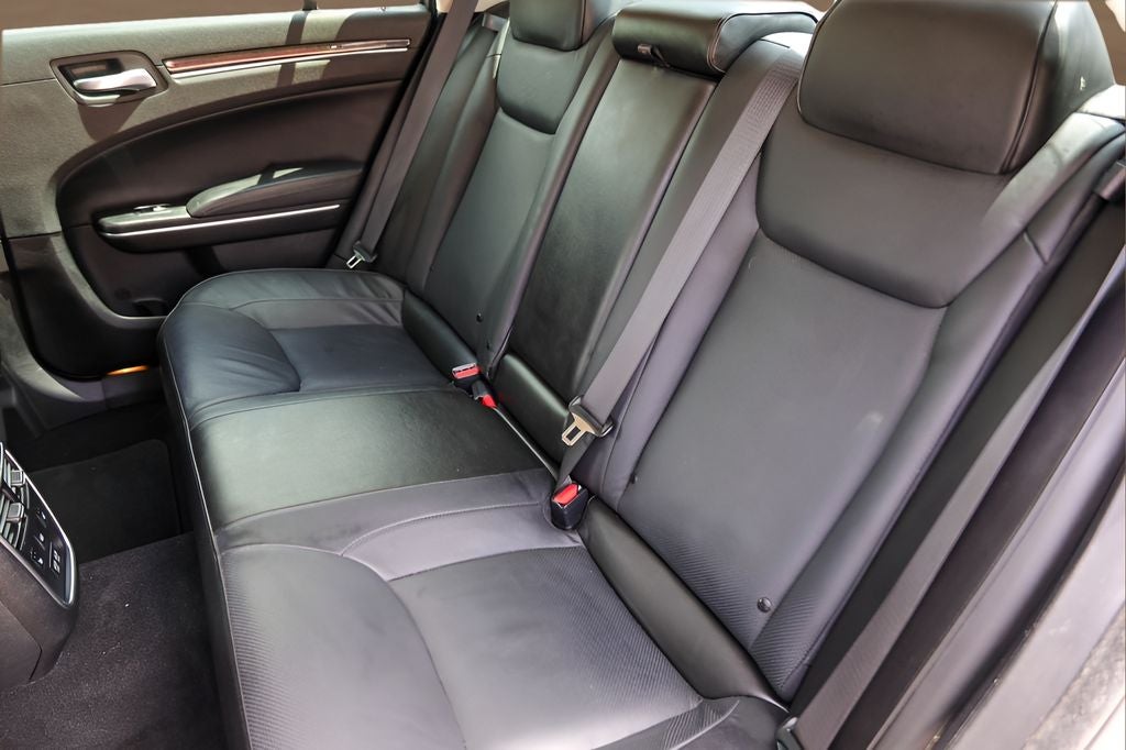 2022 Chrysler 300 Touring