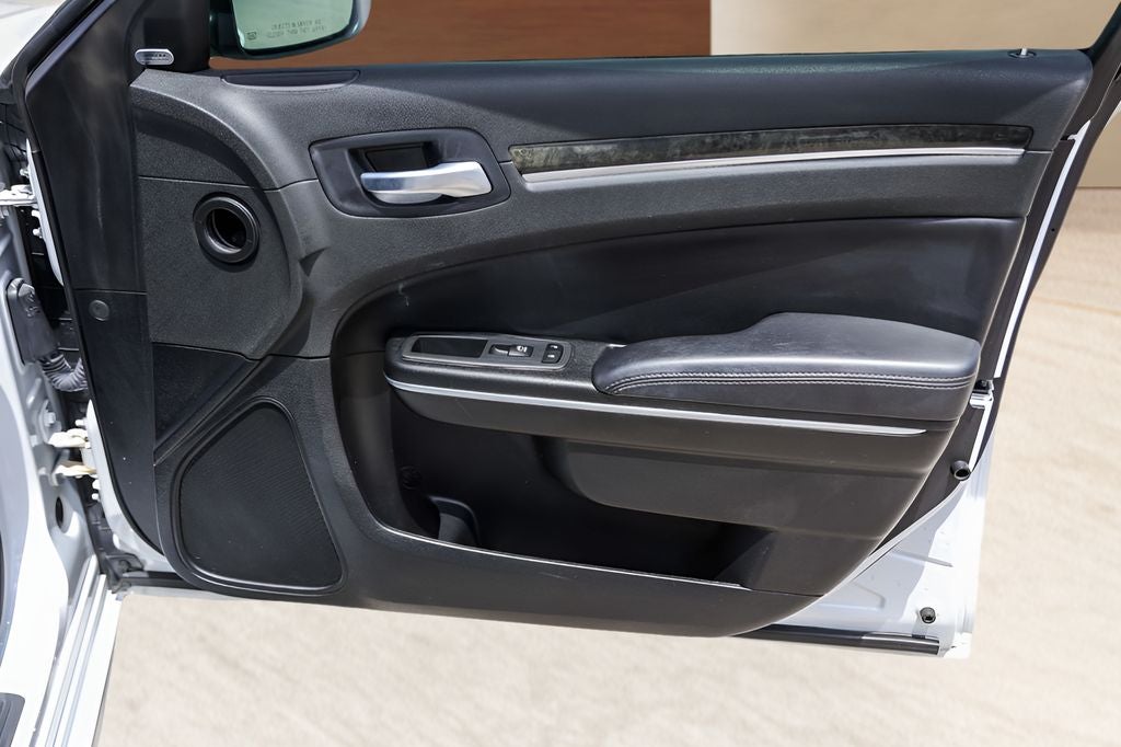 2022 Chrysler 300 Touring