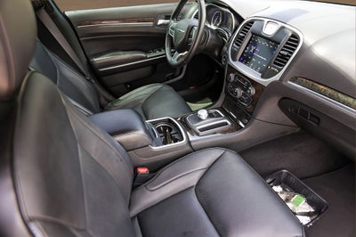 2022 Chrysler 300 Touring