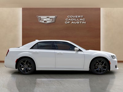 2022 Chrysler 300 Touring