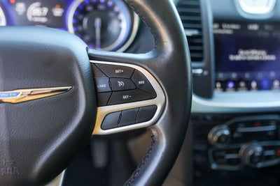 2022 Chrysler 300 Touring