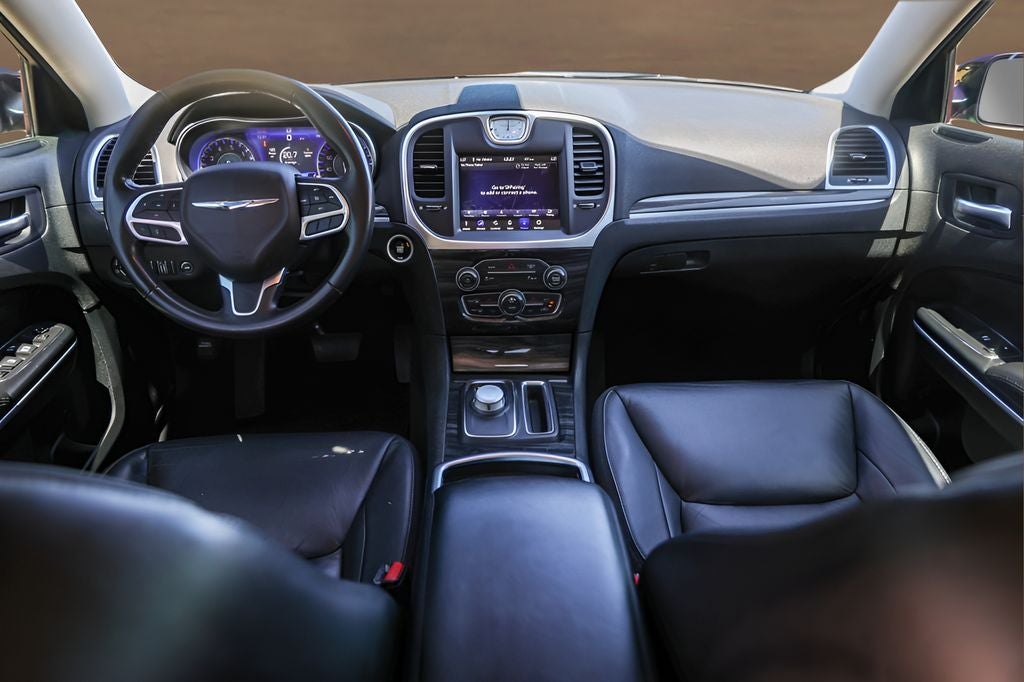 2022 Chrysler 300 Touring