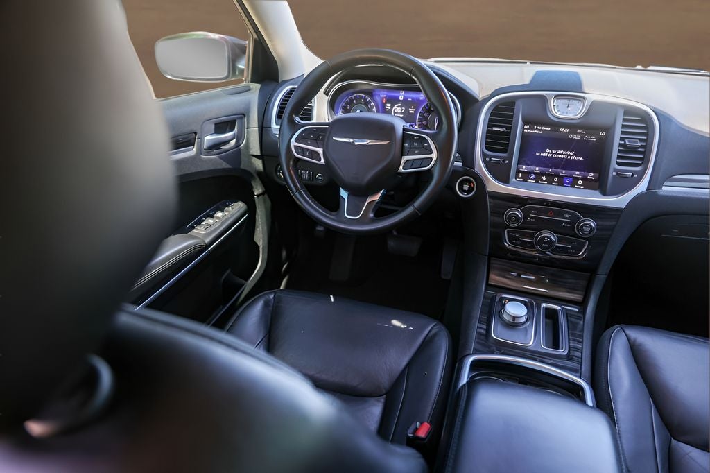 2022 Chrysler 300 Touring