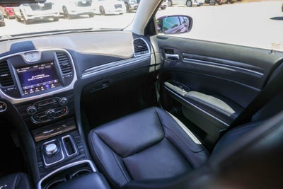 2022 Chrysler 300 Touring