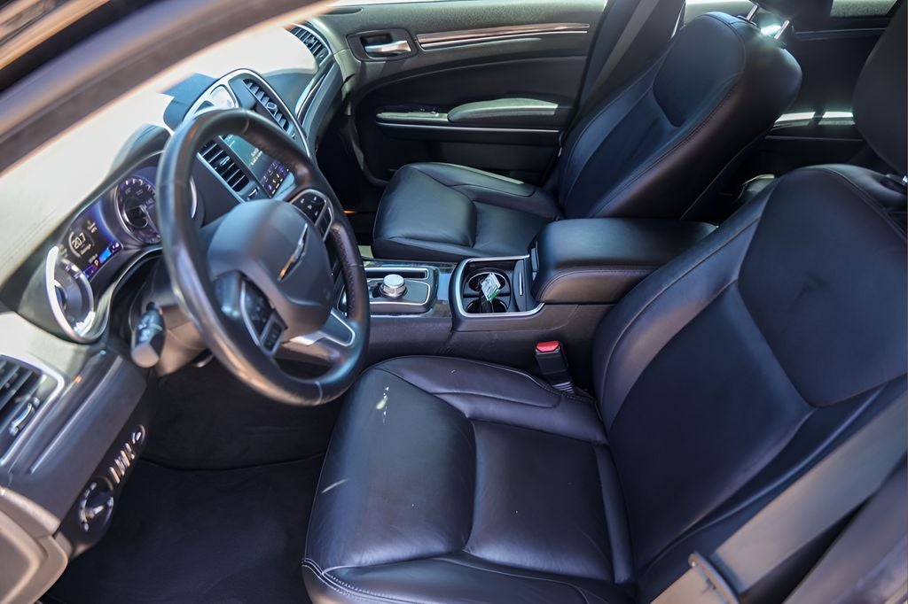 2022 Chrysler 300 Touring