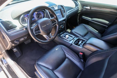 2022 Chrysler 300 Touring